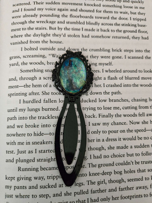 3 Inch Bookmark Pour -Black