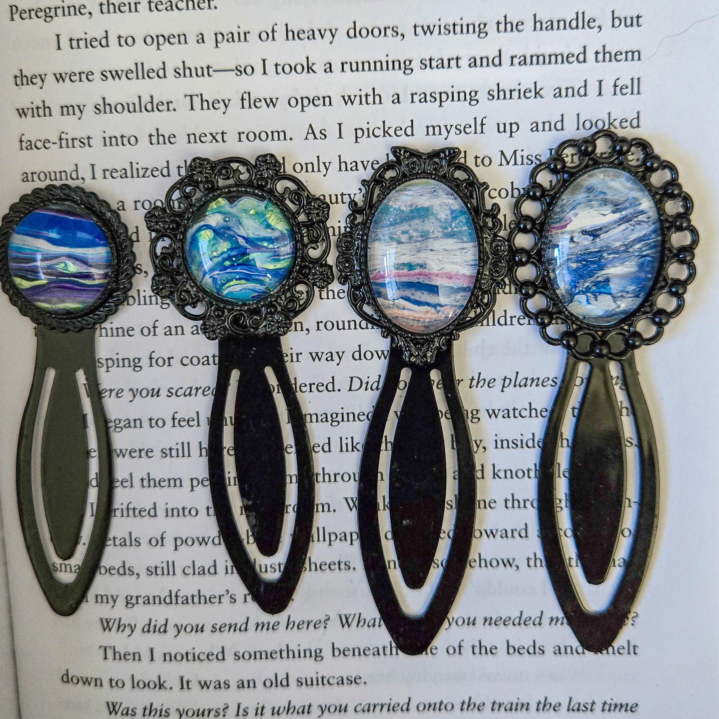 3 Inch Bookmark Pour -Black Vol 2